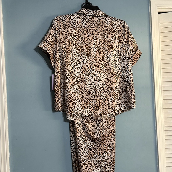 SELLING JOYSPUN PAJAMAS FOR WOMEN SIZE XL NWT SHORT SLEEVE - Picture 2 of 13